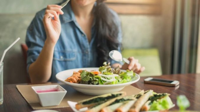 train-tastebuds-eating-healthy-ezgif.com-webp-to-jpg-converter (1)
